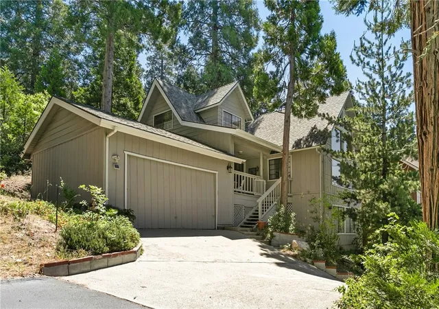 Photo 3 of Sale Pending at 329 Grass Valley Rd, Lake Arrowhead, CA 92352 | MLS# RW24123172 | Listing updated on 2026-08-04