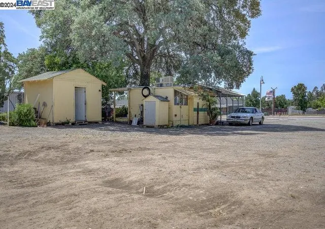 5th image of 8080 State Hwy 99E, Los Molinos, CA 96055 | MLS# 41063688