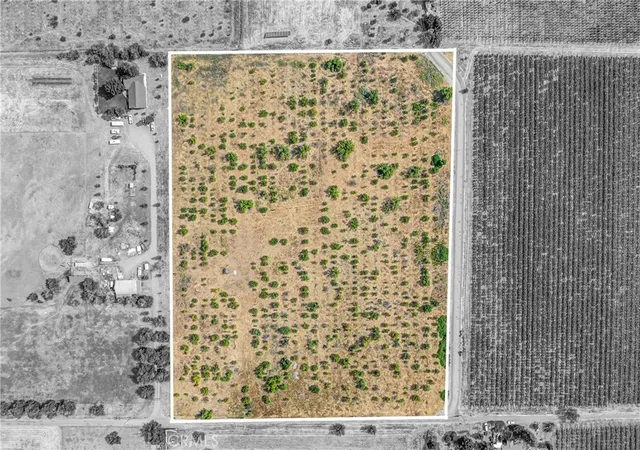2nd image of 2145 Smith Ln, Kelseyville, CA 95451 | MLS# LC24124633