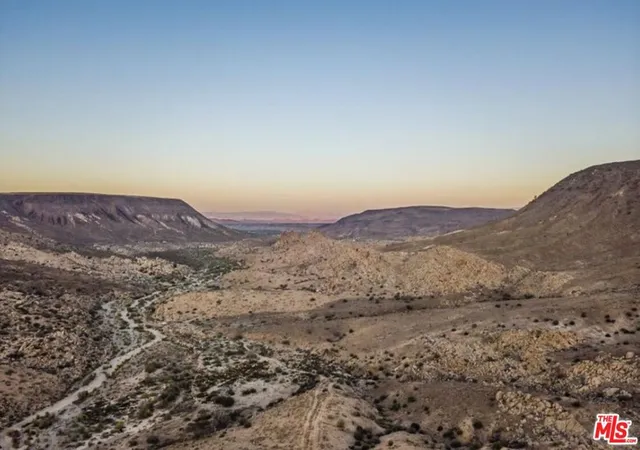 18th image of 3569 Calmada Rd Rd, Pioneertown, CA 92268 | MLS# 24411525