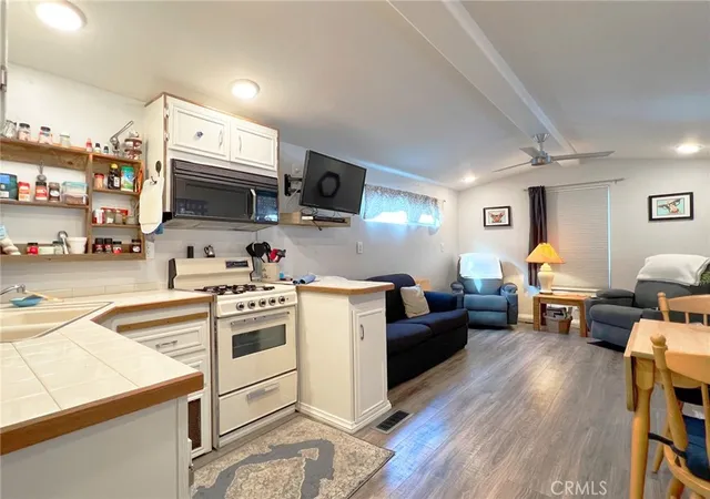 5th image of 69801 Ramon Rd #104, Cathedral City, CA 92234 | MLS# OC24145693