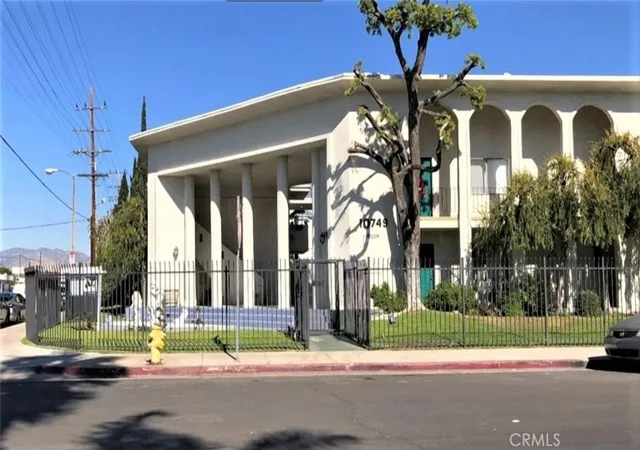 Homes for sale in Sun Valley, CA | 10749 New Haven St #22, Sun Valley, CA 91352 | MLS# GD24152987