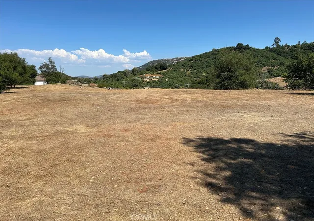 3rd image of 15 Camino Estribo, Temecula, CA 92590 | MLS# SW24159388