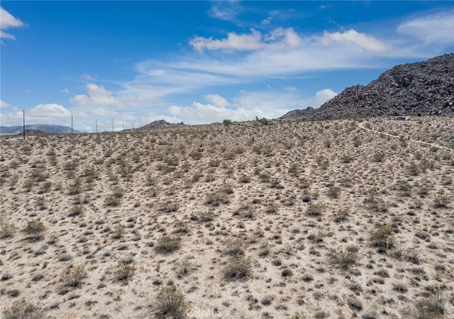 15th image of 62600 Sullivan Rd, Joshua Tree, CA 92252 | MLS# JT24094360