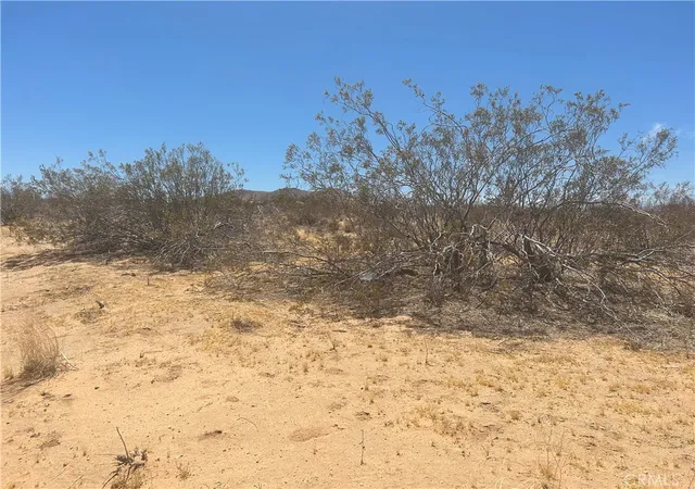 Photo 3 of Land for sale at 0 Kuna Ave, Yucca Valley, CA 92284 | MLS# EV24169272 | Listing updated on 2026-10-07