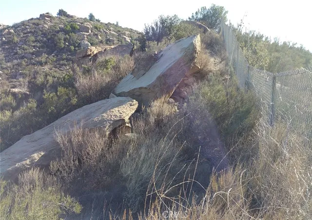 Photo 3 of Land for sale at 0 Santa Susana, Canoga Park, CA 91304 | MLS# EV24172602 | Listing updated on 2026-09-03