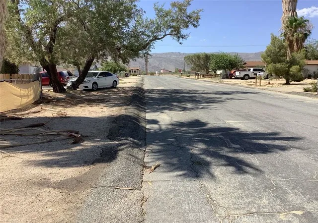 3rd image of 5645 Cahuilla Ave, 29 Palms, CA 92277 | MLS# RW24174757