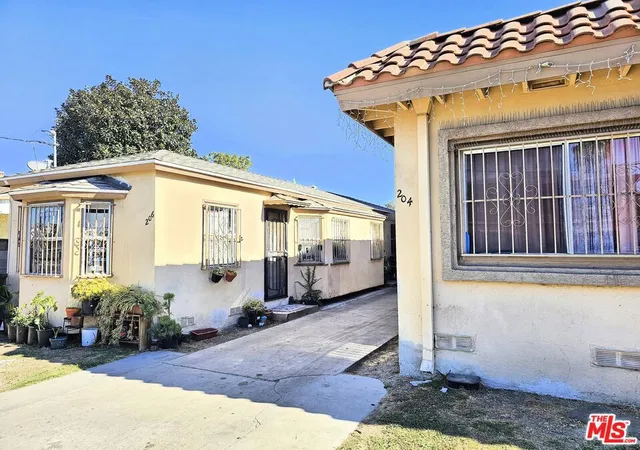Homes for sale in Compton, CA | 204 N Spring Ave, Compton, CA 90221 | MLS# 24430359