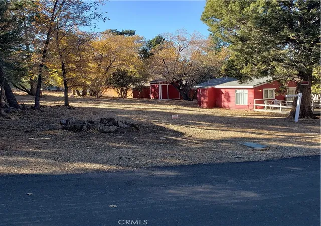 13th image of 864 San Bernardino Ave, Sugarloaf, CA 92386 | MLS# OC24176442