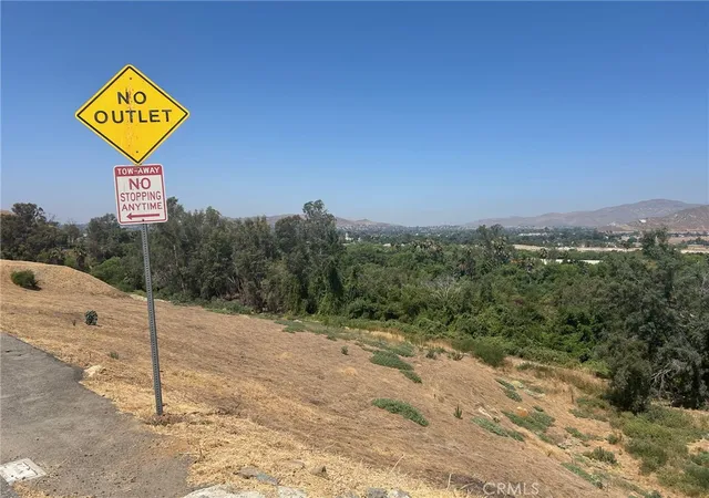 1st image of 0 Indian Hill Rd, Riverside, CA 92501 | MLS# IG24181665