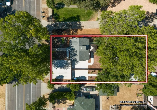 Photo 3 of Single family home for sale at 358 E 12th Street, Chico, CA 95928 | MLS# OR24182881 | Listing updated on 2026-03-25