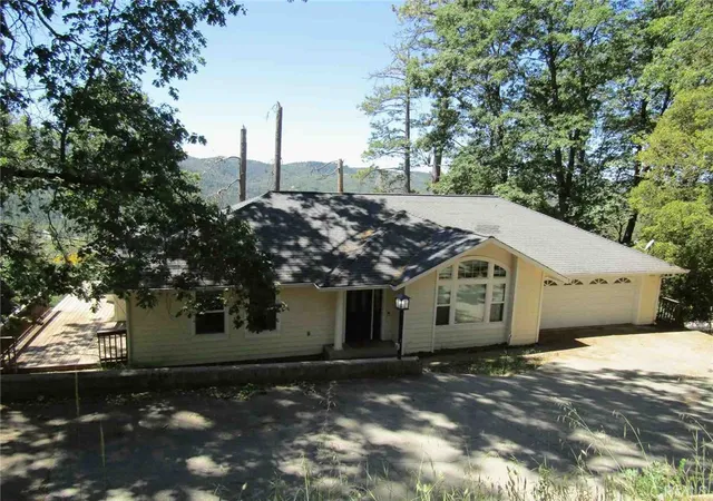 Photo 1 of Sale Pending at 9541 Fox Dr, Cobb, CA 95426 | MLS# OC24190977 | Listing updated on 2026-01-05