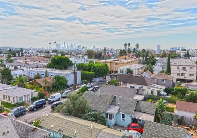 Homes for sale in Los Angeles, CA | 1265 N Harvard Blvd, Los Angeles, CA 90029 | MLS# DW24153575