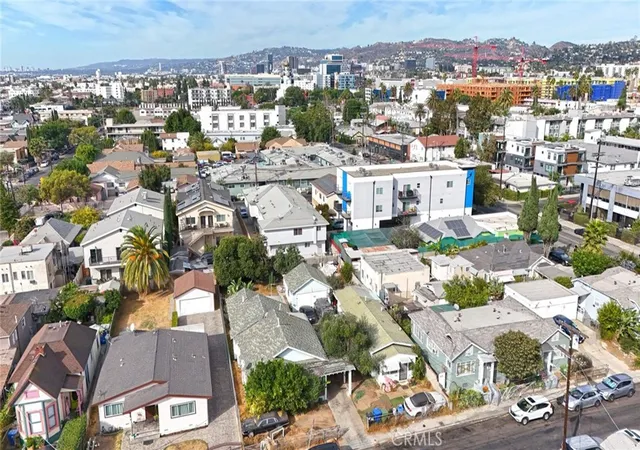 Homes for sale in Los Angeles, CA | 1265 N Harvard Blvd, Los Angeles, CA 90029 | MLS# DW24153575