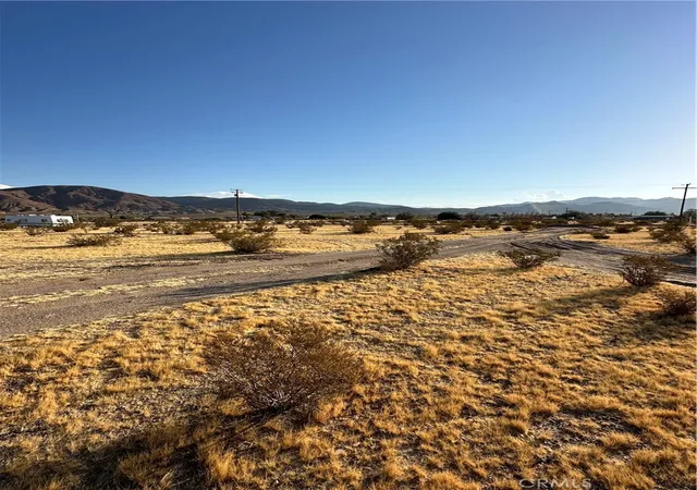 9th image of 35400 Silver Ave, Yermo, CA 92398 | MLS# HD24197586