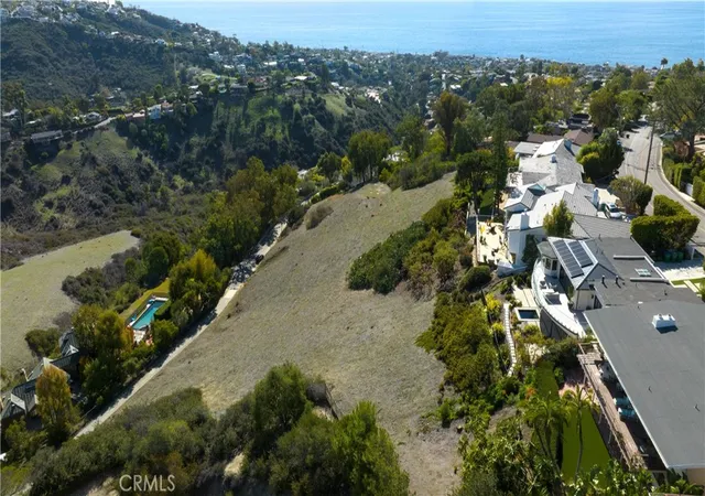 3rd image of 1950 Upper Rim Rock Rd, Laguna Beach, CA 92651 | MLS# LG24200552