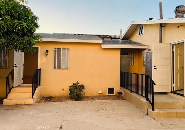 Photo 4 of House for sale at 4920 W 4922 Fountain Ave, Los Angeles, CA 90029 | MLS# GD24201571 | Listing updated on 2026-06-12