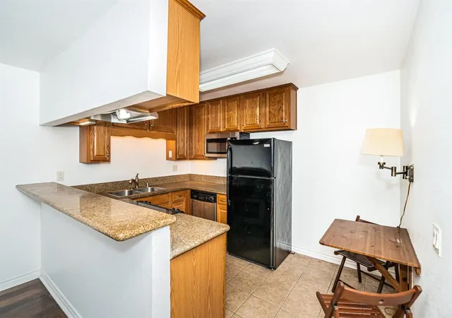 1631 Bayview Hts Dr, 1631 Bayview Hts Dr, San Diego, CA 92105