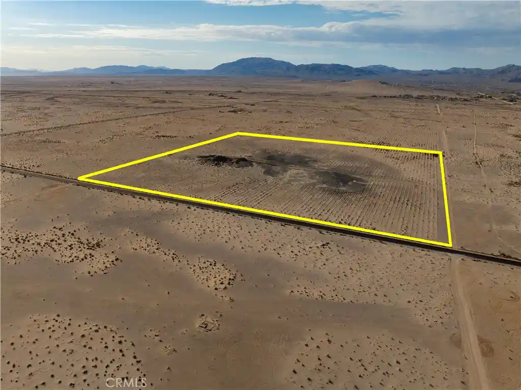 Land for sale at 23 Valle Vista, Twentynine Palms, CA 92277 | MLS# JT24206423
