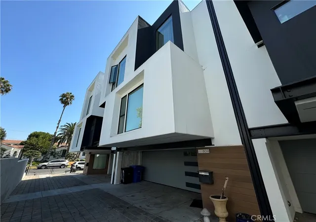 5th image of 809 N Detroit St, Los Angeles, CA 90046 | MLS# BB24210718