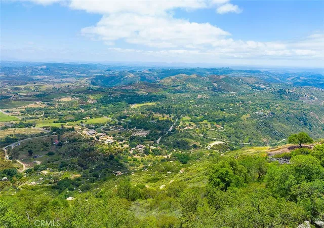 3rd image of 45 Calle De Mucho, Murrieta, CA 92562 | MLS# SW24210933