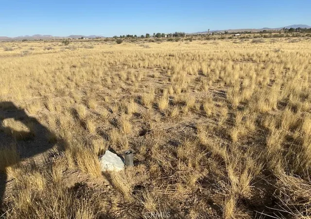Photo 2 of Land for sale at 0 Serra Rd, Hinkley, CA 92347 | MLS# HD24217373 | Listing updated on 2026-06-12