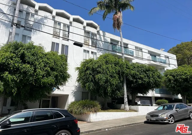 2nd image of 1617 N Fuller Ave, Los Angeles, CA 90046 | MLS# 24455673