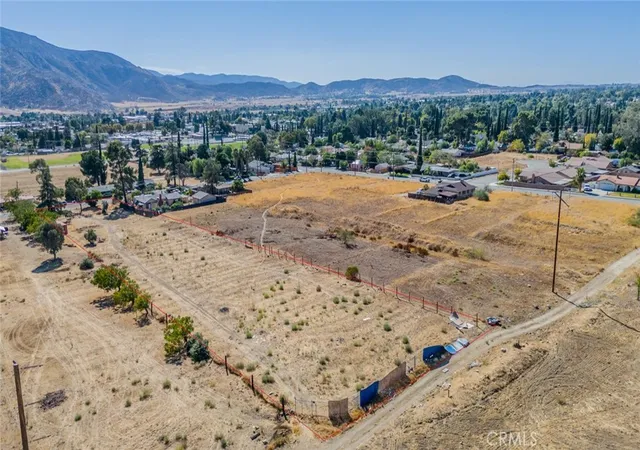 5th image of 0 Hoffer, Banning, CA 92220 | MLS# CV24220602