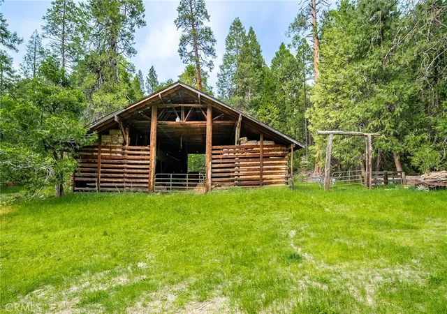 3rd image of 5657 Worman Rd, Mariposa, CA 95338 | MLS# MP24216532