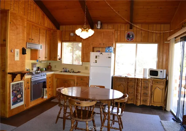 Homes for sale in Pine Mountain Club, CA | 16410 Askin Dr, Pine Mountain Club, CA 93222 | MLS# SR24193306