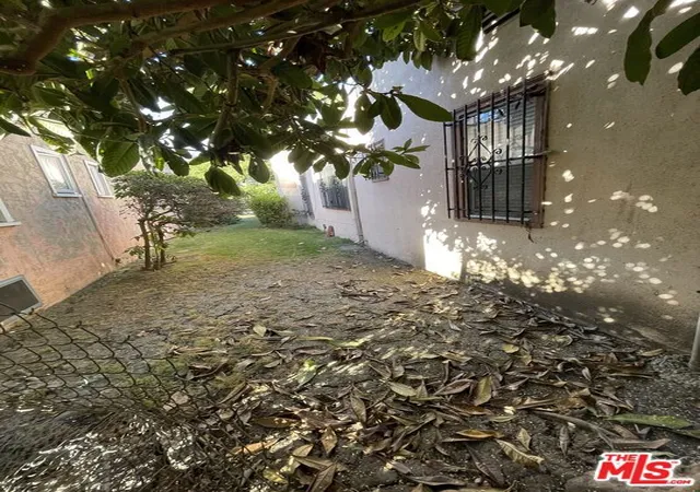 13th image of 1942 W 76th St, Los Angeles, CA 90047 | MLS# 24462287