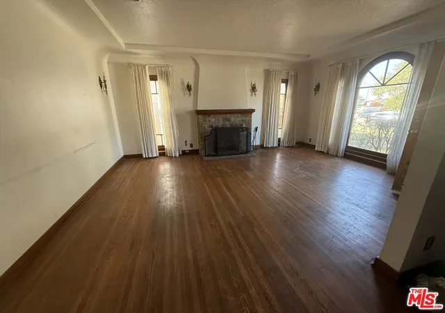 2nd image of 1942 W 76th St, Los Angeles, CA 90047 | MLS# 24462287