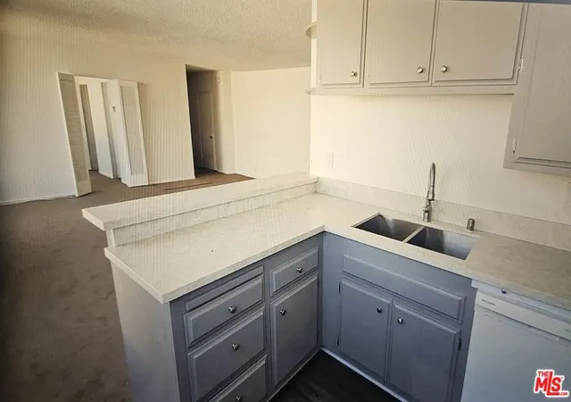 Photo 3 of Multi family home for sale at 252 S Reeves Dr, Beverly Hills, CA 90212 | MLS# 24463521 | Listing updated on 2025-01-20