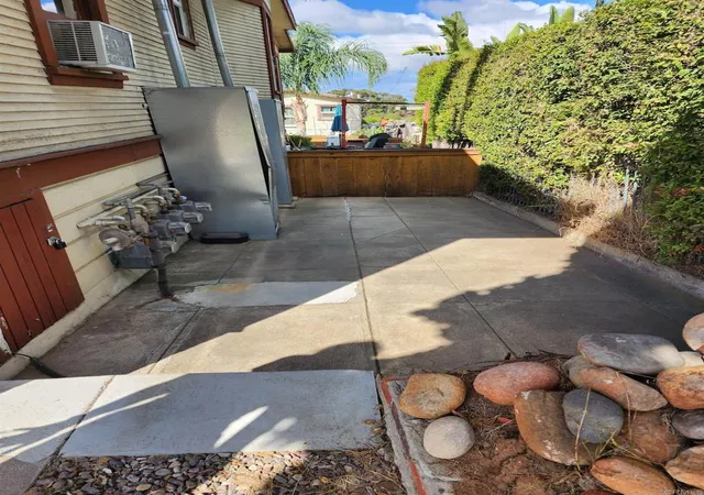 Listing Photo 3 - Condo for sale in building located at 4314 18 Cleveland Ave, San Diego, CA 92103
