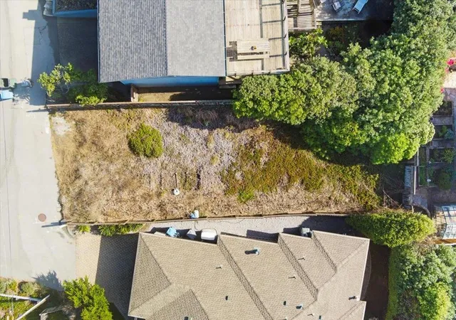 5th image of 0 Sea Cliff Ct, Montara, CA 94037 | MLS# ML81986610