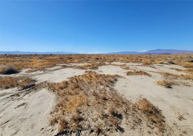 Photo 4 of Land for sale at 0 W Vic Ave C5 35 Stw, Lancaster, CA 93536 | MLS# SR24238510 | Listing updated on 2026-03-23