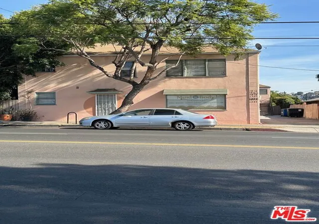 1st image of 1816 Hillhurst Ave, Los Angeles, CA 90027 | MLS# 24466949
