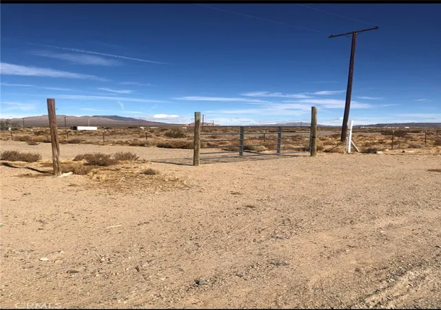 Homes for sale in Lucerne Valley, CA | 0 Squaw Bush Rd, Lucerne Valley, CA 92356 | MLS# HD24240855