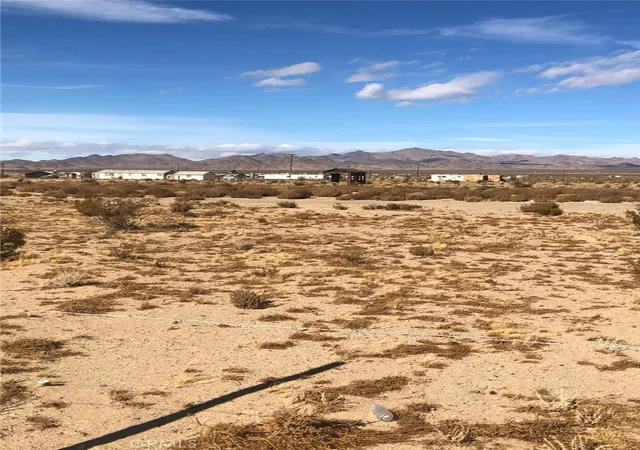 Homes for sale in Lucerne Valley, CA | 0 Squaw Bush Rd, Lucerne Valley, CA 92356 | MLS# HD24240855