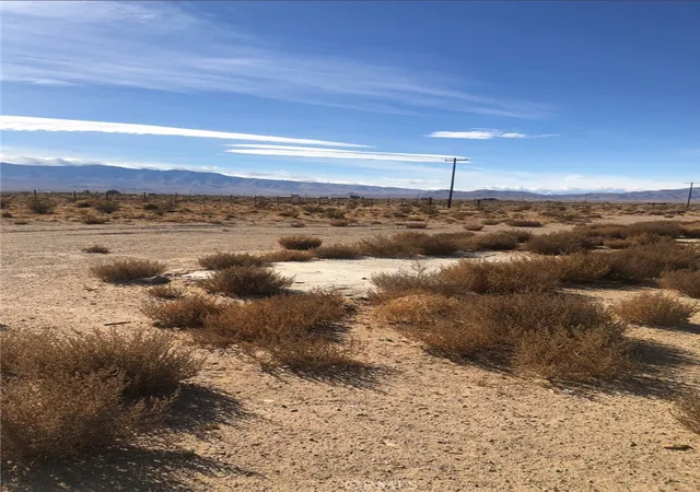 Homes for sale in Lucerne Valley, CA | 0 Squaw Bush Rd, Lucerne Valley, CA 92356 | MLS# HD24240855