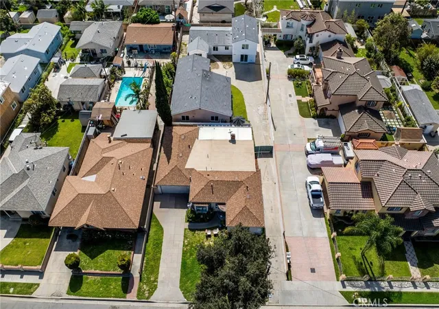 Photo 1 of Multi family home for sale at 9324 Mandale St, Bellflower, CA 90706 | MLS# PW24241668 | Listing updated on 2026-04-15