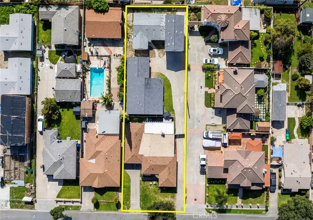 Photo 2 of Multi family home for sale at 9324 Mandale St, Bellflower, CA 90706 | MLS# PW24241668 | Listing updated on 2026-04-15