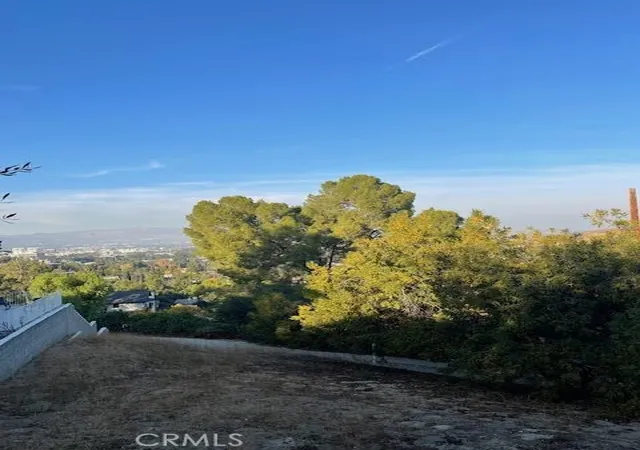 4th image of 4742 Bedel St, Woodland Hills, CA 91364 | MLS# SR24244821
