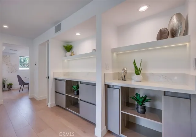 Photo 2 of Condo for sale at 17230 Chatsworth St #1, Granada Hills, CA 91344 | MLS# SR24248846 | Listing updated on 2025-01-14