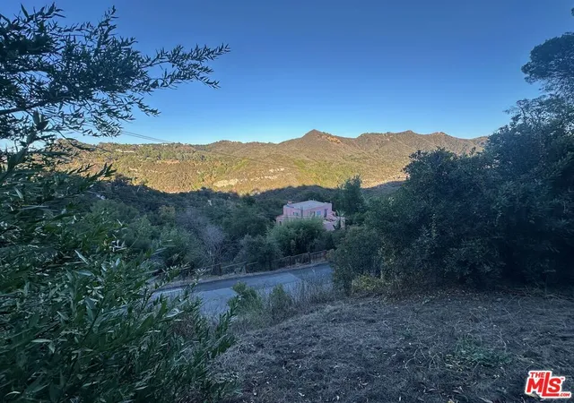 Homes for sale in Topanga, CA | 19936 Observation Dr, Topanga, CA 90290 | MLS# 24473527