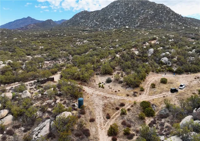 4th image of 12 Sycamore Springs Rd, Aguanga, CA 92536 | MLS# SW24252474
