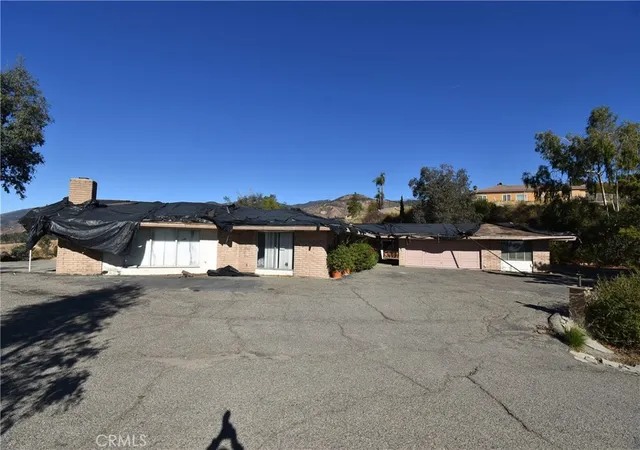 Photo 1 of Sale Pending at 3618 Hemlock Dr, San Bernardino, CA 92404 | MLS# IV24250987 | Listing updated on 2025-11-12