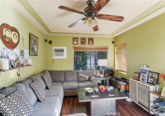 3rd image of 4144 Edenhurst Ave, Los Angeles, CA 90039 | MLS# TR24253241