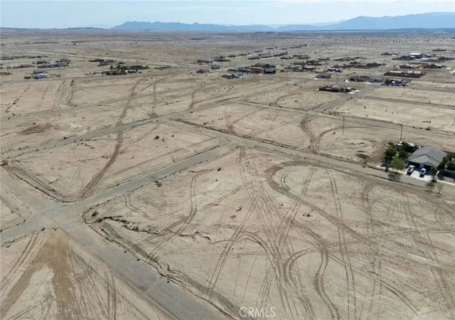2nd image of 2012 Jefferson Ave, Thermal, CA 92274 | MLS# IV25001977