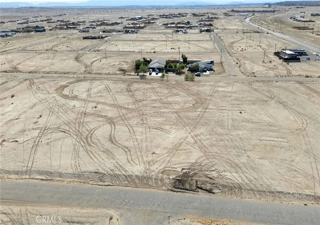 2nd image of 2028 Jefferson Ave, Thermal, CA 92274 | MLS# IV25001981